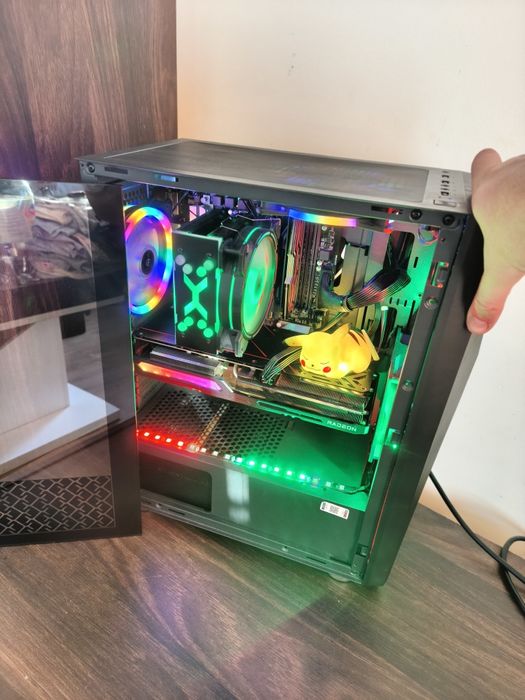 Unikatowy Komputer Gamingowy Pikachu – RX6600XT, i7, 16GB, 1.48TB Gwar