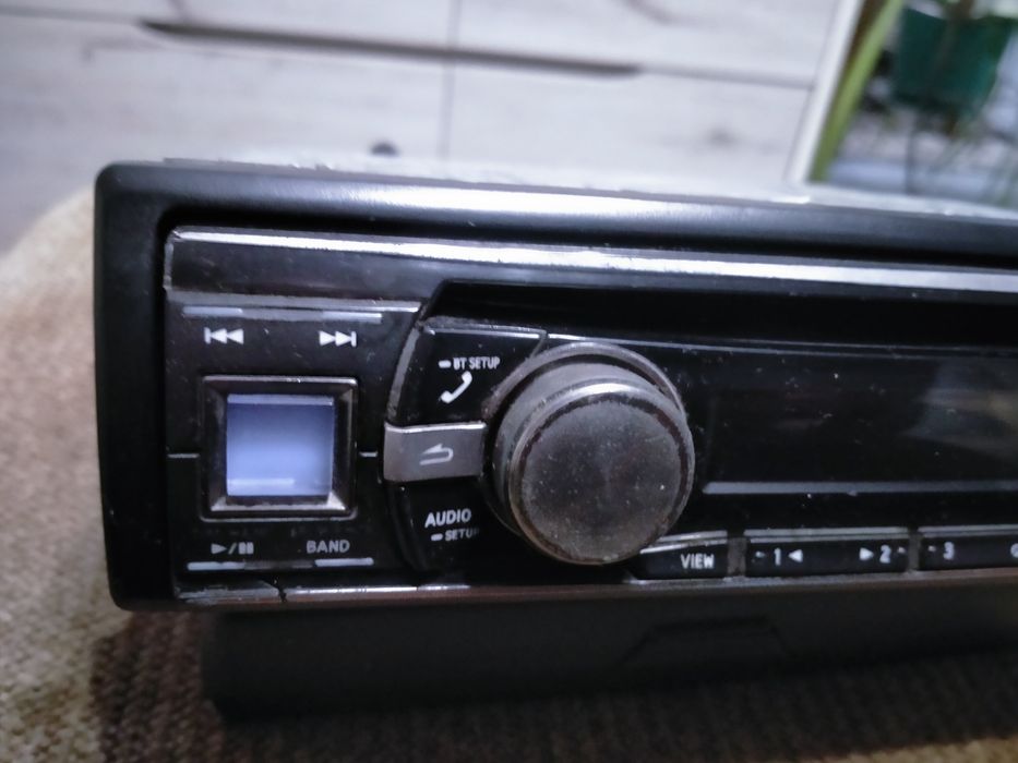 Автомагнитола Alpine  СДЕ-133BT  магнитола с блют