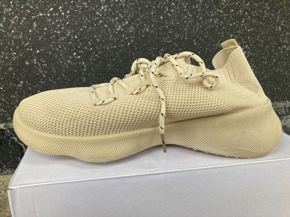 Nowe bezowe skarpetkowe adidasy 40 rozmiar