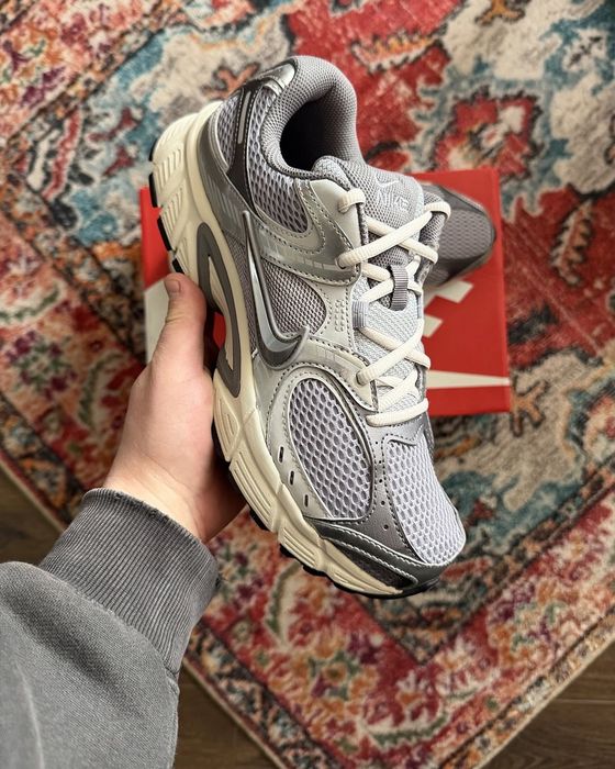 Nike V5 RNR Cement Gray