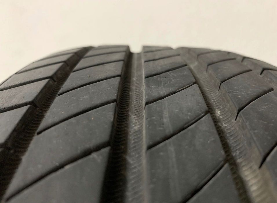 Pneu Michelin Primacy 4 - 185/60 R15