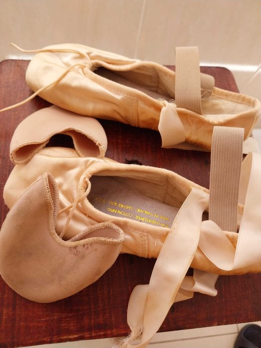 Sapatilhas de ponta, Serenade, Ballet Bloch, D 4.5, inclui fitas