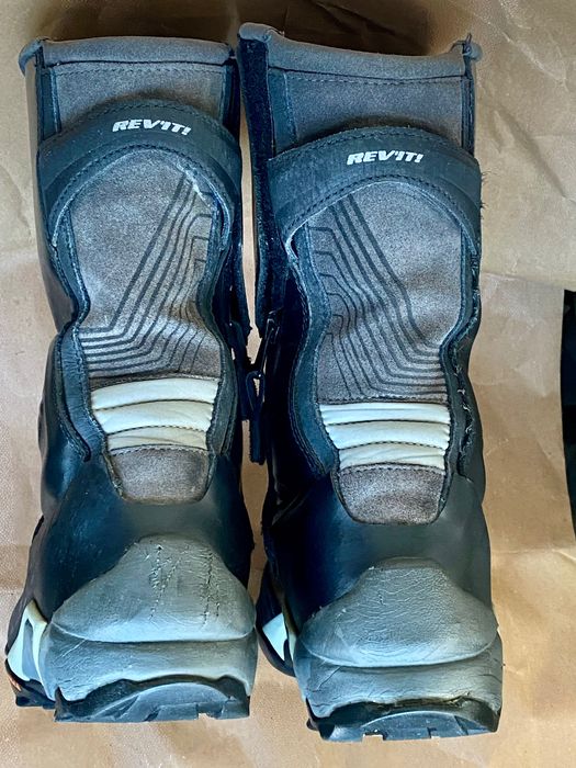 Botas moto Revit