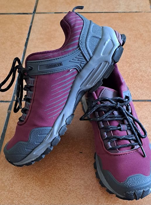 Botins waterproof. Marca BORIKEN.