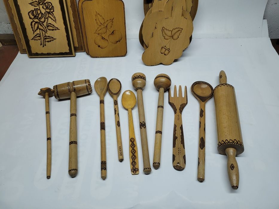 Dekoracje ludowe narzędzia drewniane kuchenne
