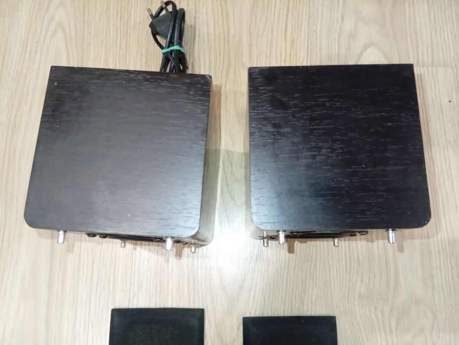 Колонки для п.к.Gemix tf-5,10Вт,дерево