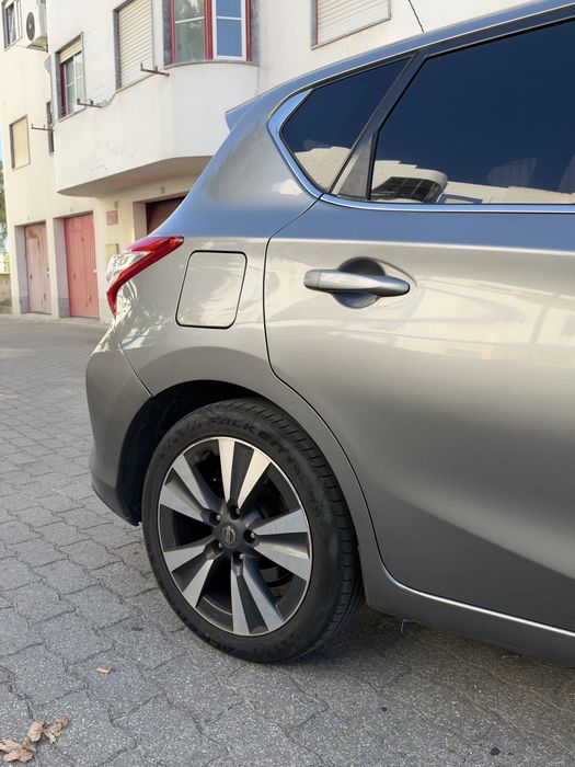 Nissan Pulsar (C13) foto 5