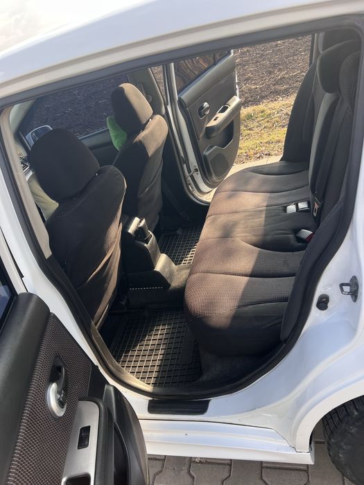 Nissan Tiida 2012 рік