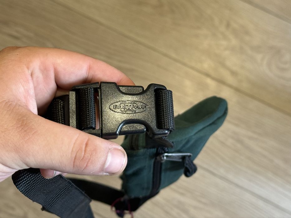 бананка Eastpak зелена/чорна