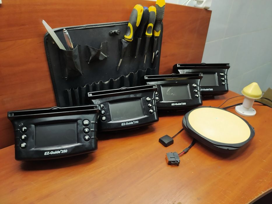 Курсовказівник Trimble EZ-Guide 250