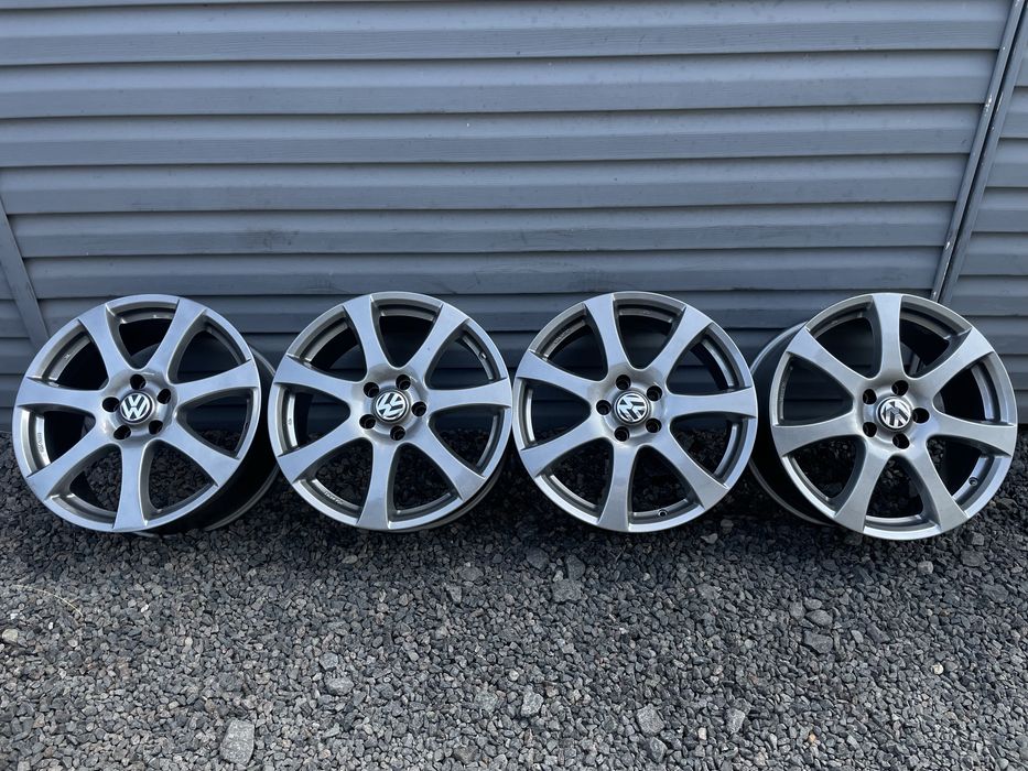 Продам комплект оригінальних дисків для Volkswagen 5/112 R18 5*112 18