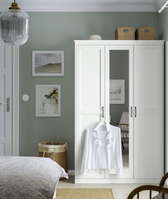 Roupeiro IKEA SONGESAND branco – como novo (120x60x191 cm)