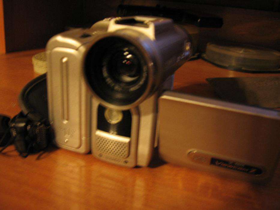kamera sharp analogowa