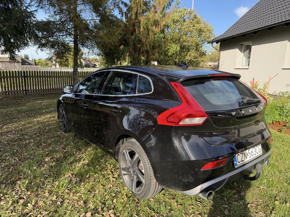 Volvo V40 D2