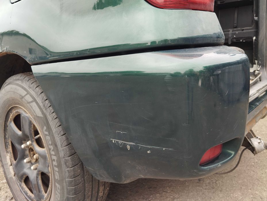 Toyota RAV4 4x4 2.0i 5D 2004r.Zderzak tylny.