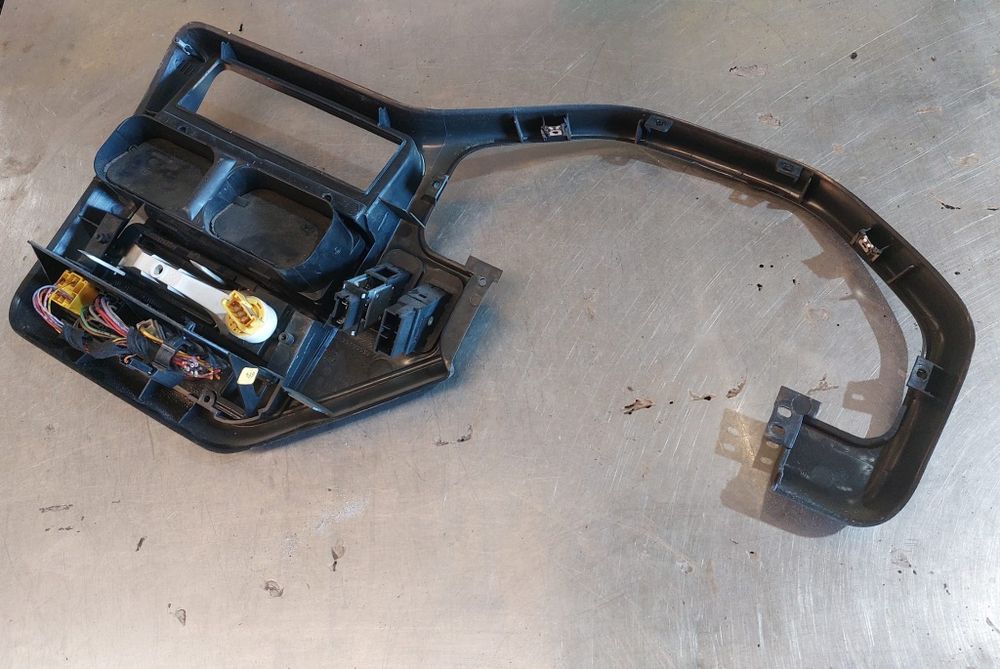 Consola do tablier Peugeot 106