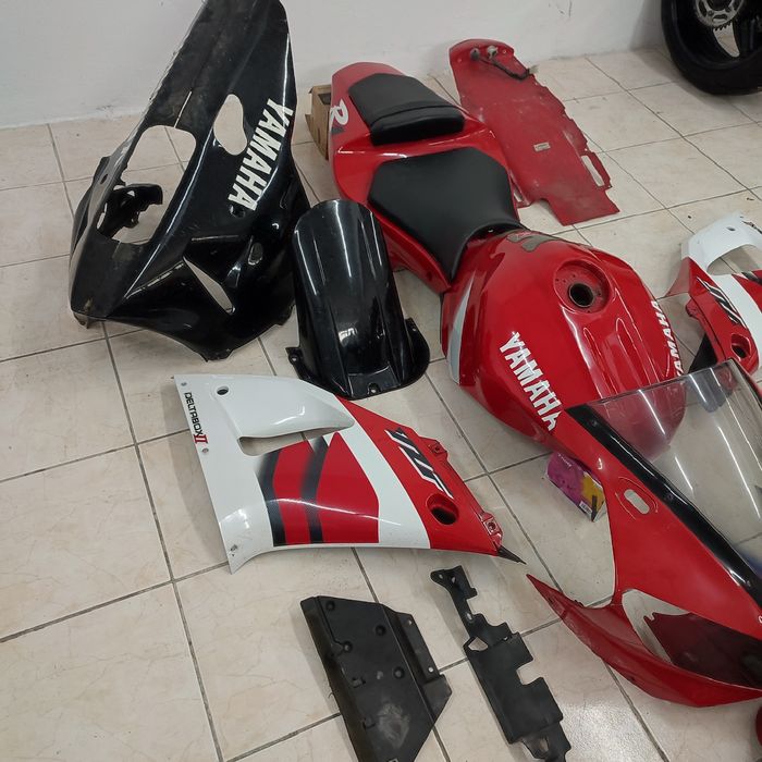 Peças para Yamaha YZF R1 modelo 00-02