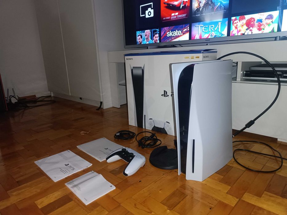Konsola Playstation 5 z napędem,  pad, dużo gier
