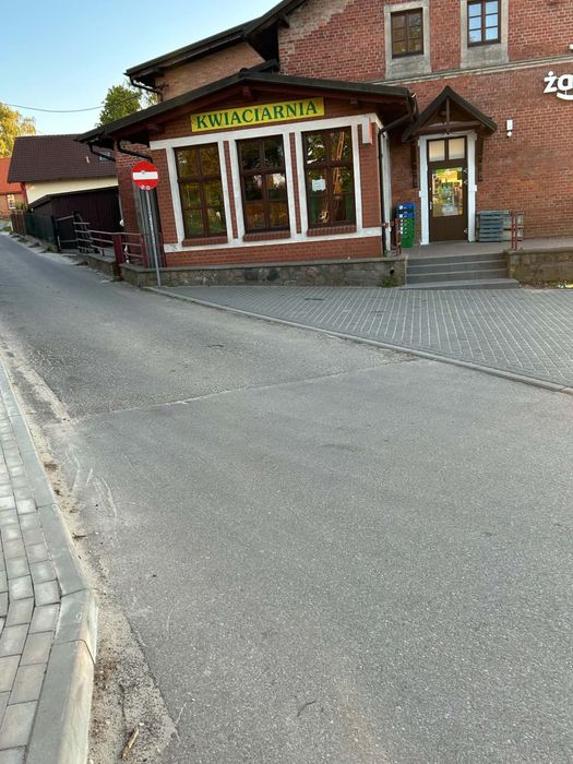 Wynajme lokal handlowo uslugowy w centrum Kiełpina