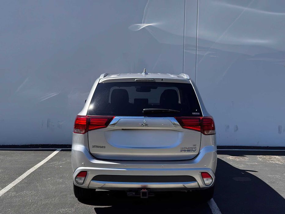 Mitsubishi Outlander GT S-AWC      2018