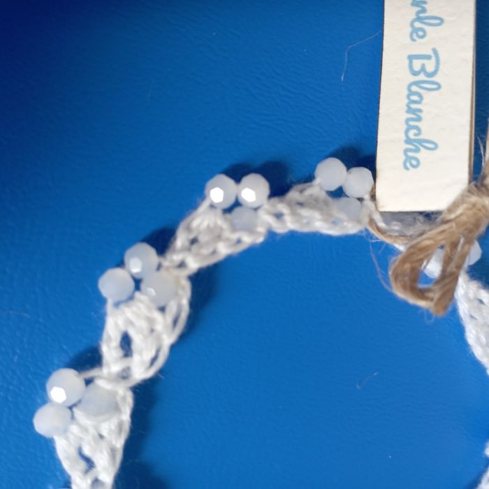 Bransoletka biała handmade