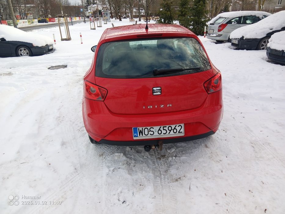 Sprzedam Seat Ibiza 2015  1.4 benzyna LPG  hak w dowodzie.