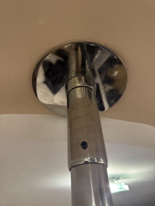 Профессиональный пилон ,вращающийся и статичный, без сверления в полу