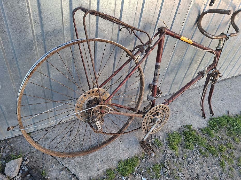 Stara zabytkowa rower kolarka kolarzowka z epoki