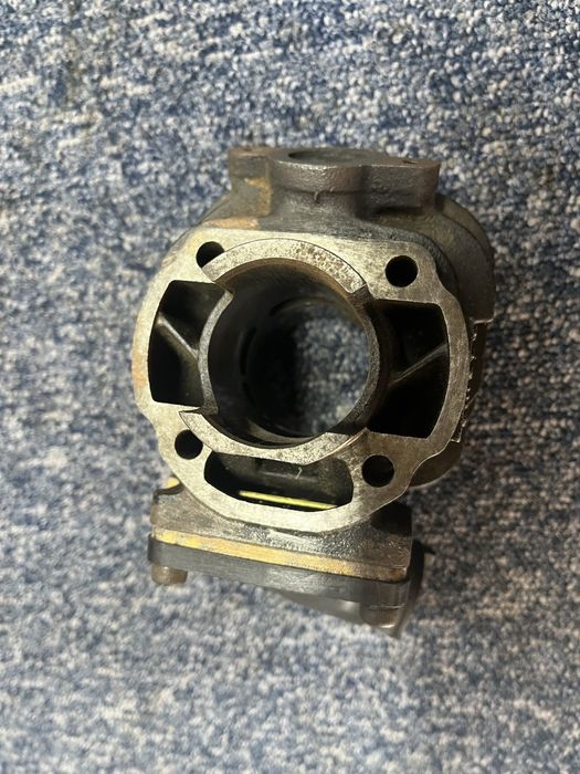 Cylinder Yamaha 35R00 49 CM