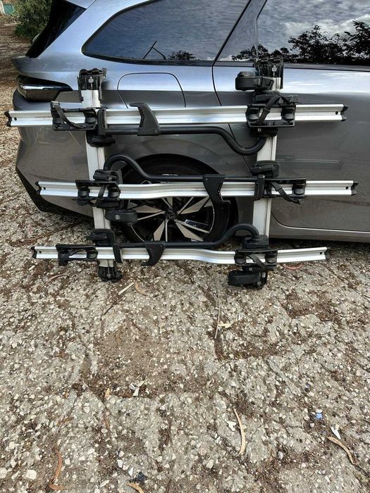 Barras de tejadilho Wingbar, e suporte de bicicleta ProRide da Thule