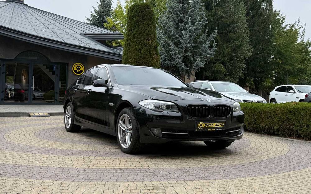 BMW 520I
