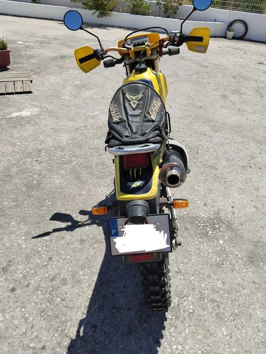 Moto Suzuki DRZ Á Venda