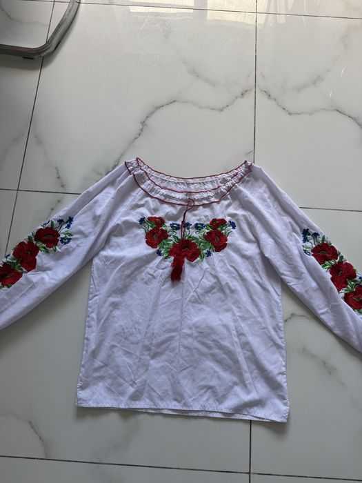 Продам вишиванкудля дівчинки