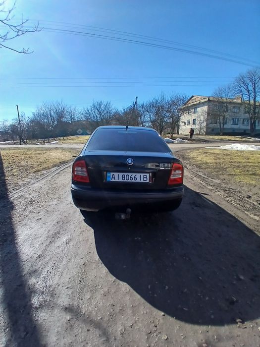Шкода Октавія тур 1.6 газ.бенз