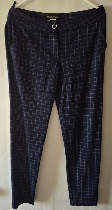 Женский строгий костюм