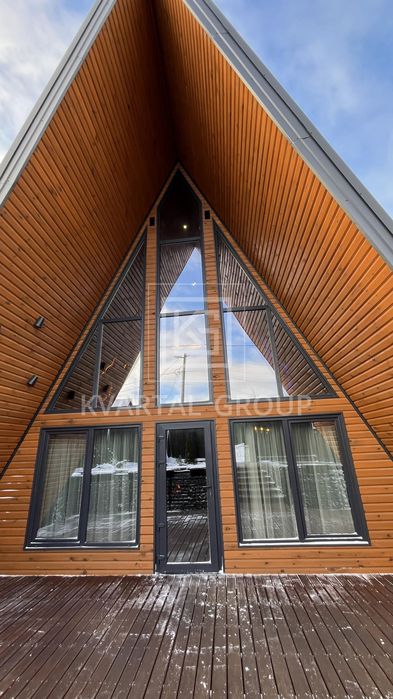 A-Frame будинок 116 м² з дизайнерським ремонтом. Буча