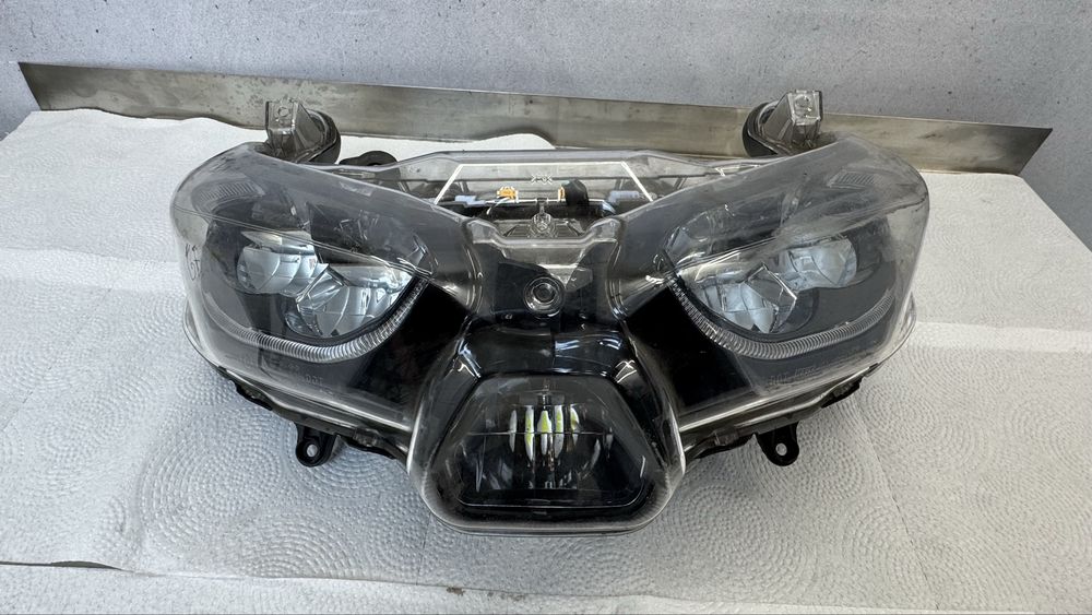 Farol Yamaha XMax 300
