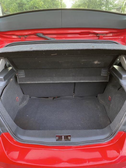 Опель Астра 1.6 газ 2012 рік