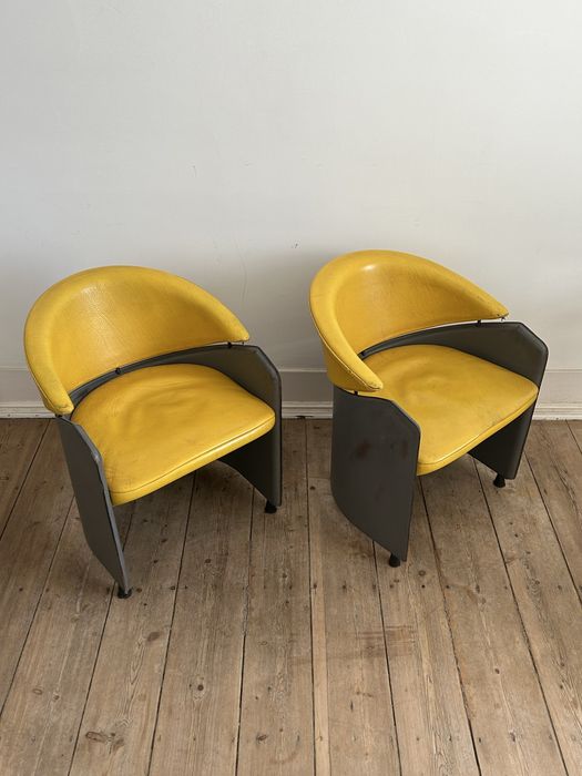 Par de cadeirões de design – 175€