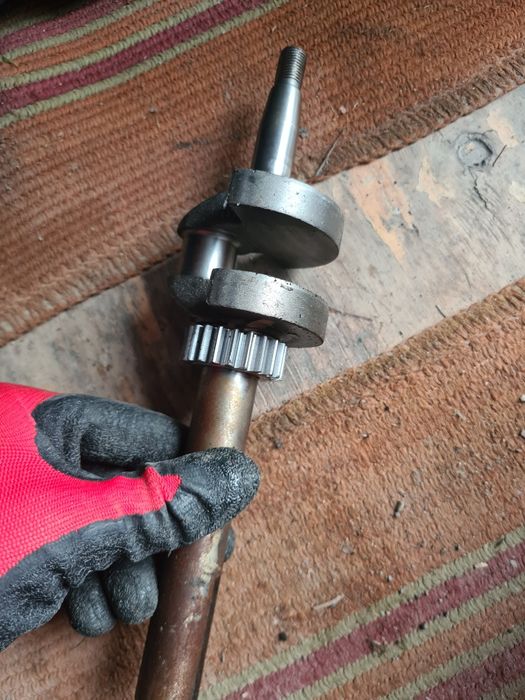 Wał  korbowy okazja