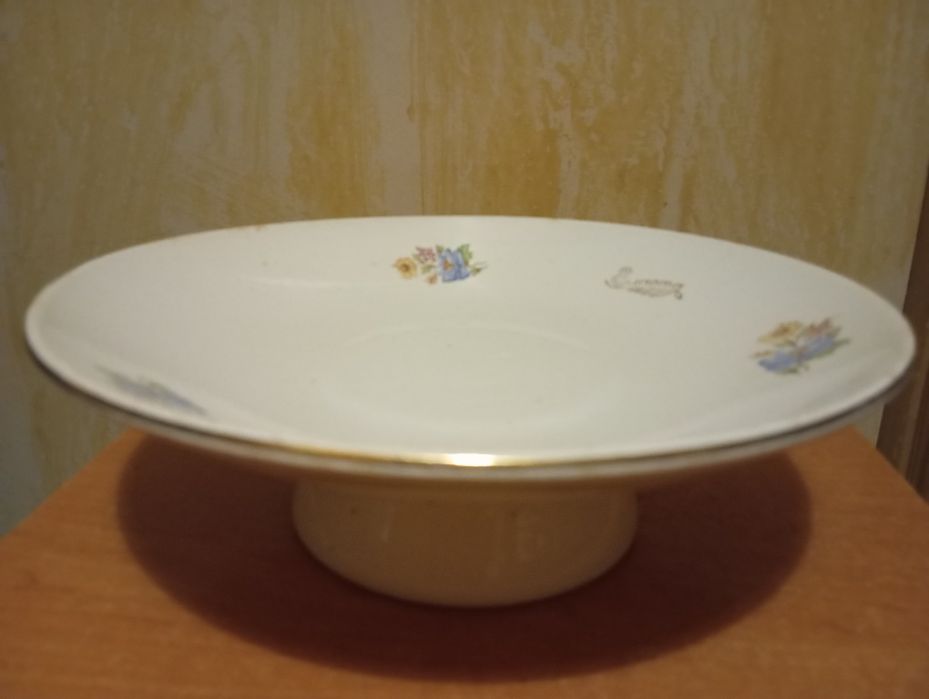 Ваза фарфоровая, фруктовница конфетница золотая золотистая винтаж ссср