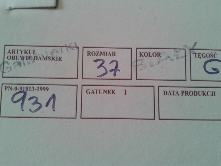 buty damskie, białe, rozm. 37