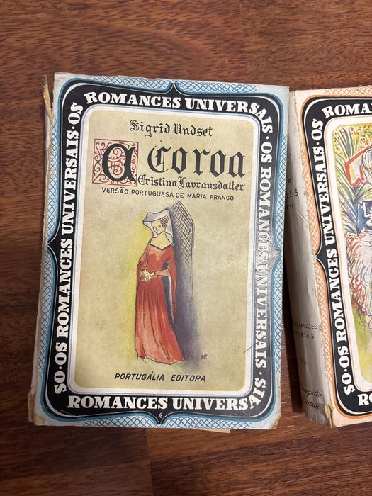 Coleção de livros antigos