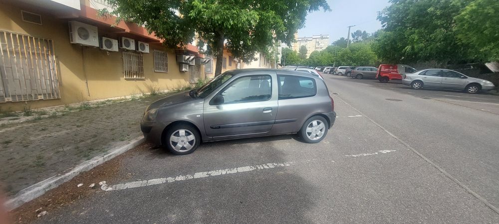 vendo renault clio 1.5 dci