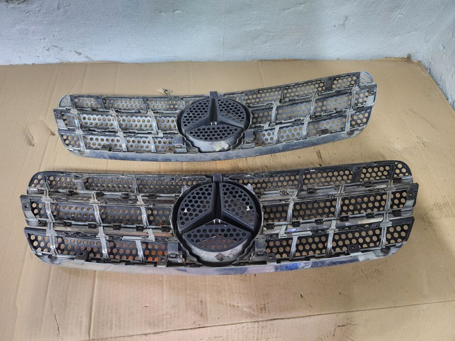 Продам решетка радіатора Mercedes ML163