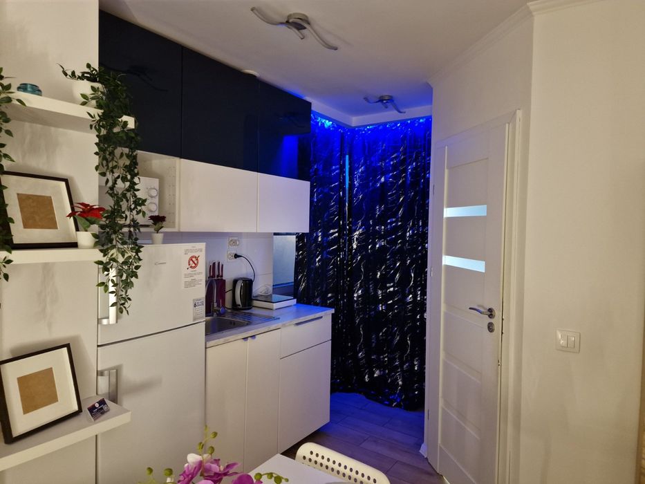 Wynajmę małe studio na dobe, dwie lub dłużej, blisko stadion narodowy