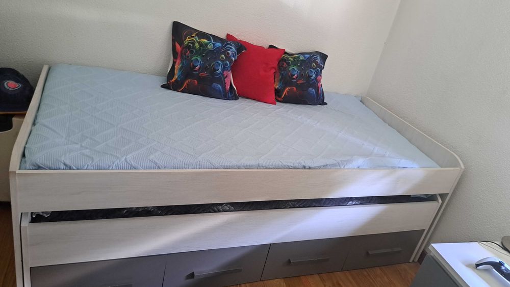 Cama com gaveta e cama debaixo