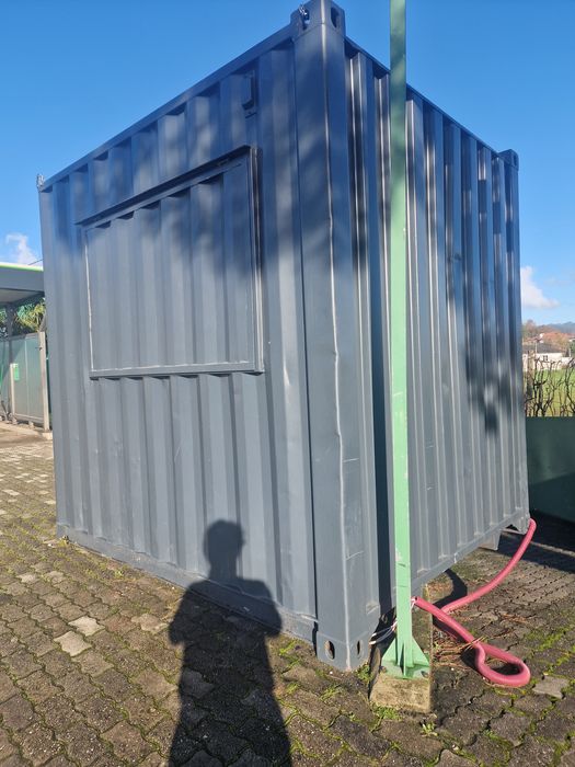 Contentor  com janela