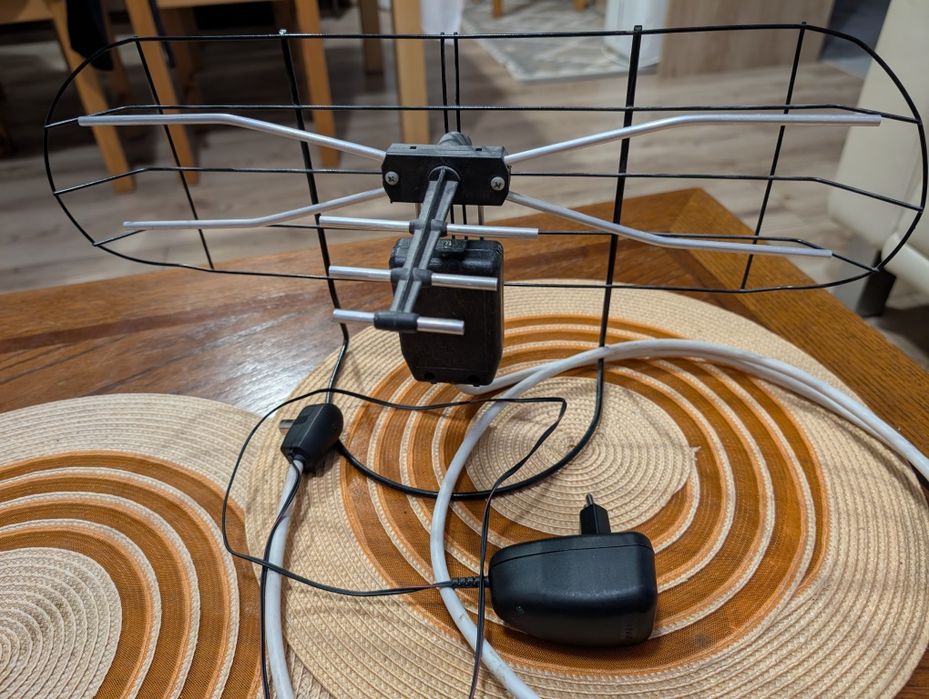 Antena Eltrox 44DB DVB-T / DVB-T2 HEVC