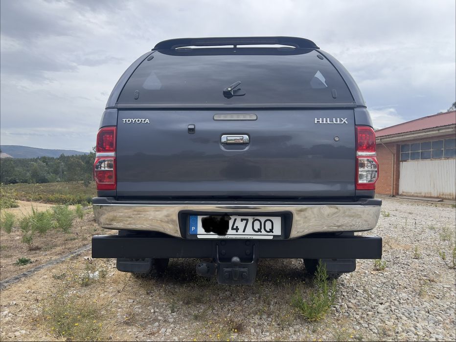 Toyota Hilux 3.0 D-4D ano 2012 – Motor Novo,